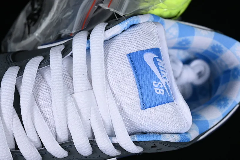All Categories Nk SB Dunk Series Nk SB Dunk Low Low-top sneakers K version Concepts x Nk Dunk Low Pro SB "Blue Lobster" Blue Lobster SB low-top sports and leisure sneakers 313170-342